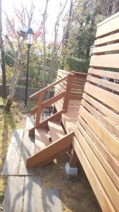 栃木県宇都宮市のウッドデッキ階段2